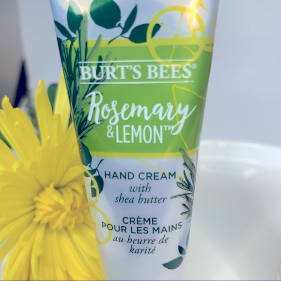 Burt's Bees Set of 3 Hand Cream NEW, Unopened - Picture 2 of 5